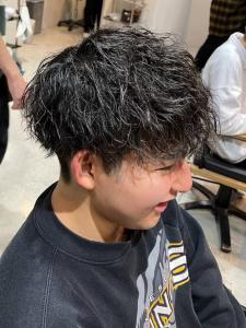 ツイストスパイラルパーマ　艶感　黒髪　マッシュショート - Men's Salon bloc掲載