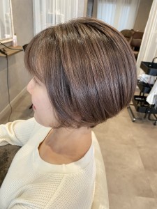 ショートボブ　ハイライトカラー - Sifa.掲載