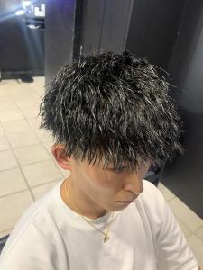 Vマッシュ×ツイストスパイラル×ツイストパーマ×刈り上げ - owl 心斎橋掲載