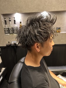 ツーブロックツイストスパイラルパーマ - メンズ専門理容室　BroTokyo BARBERSHOP 有楽町店掲載