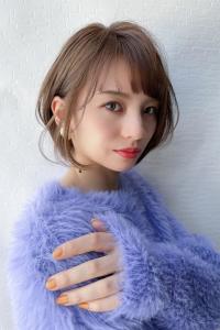 BERRY大人ミディー丸みショートブロンドベージュ美髪艶感 - hairs BERRY 大橋店掲載