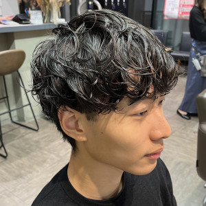 藤沢メンズマッシュ黒髪刈り上げツイストスパイラルパーマ - STYLE Smart Salon掲載
