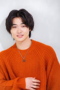 ゆるふわ波巻きパーマ×前下がりマッシュウルフ - Cloe 堀江掲載