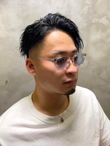 爽やか　アップバング　束感　黒髪　ツイスパ　フェードカット - 完全個室 THIS IS BARBER 3rd掲載