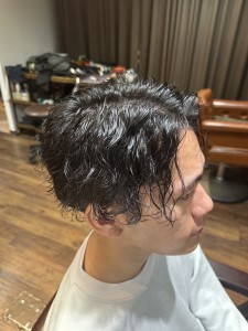 センターパートならカルマパーマorツイストスパイラルパーマ♪ - RUNSO 北千住掲載