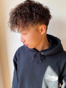 メンズパーマ　ツイストスパイラル　デザインカラー　ブラウン - Glimpse 大濠店掲載