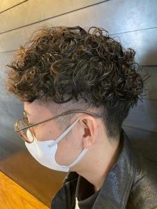 ツイストスパイラルパーマ　マッシュ　ツーブロック　アッシュ - THIS IS BARBER 2nd掲載