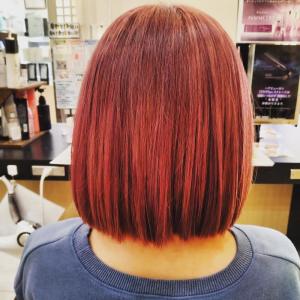 くびレイヤーエモージュ前髪マチルダボブインナーグレージュ - K:R鶴川掲載
