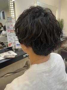 ★くびレイヤーエモージュ前髪マチルダボブインナーグレージュ - K:R鶴川掲載