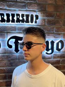 外国人風フェードカットバーバースタイル - メンズ専門理容室　BroTokyo BARBERSHOP 有楽町店掲載