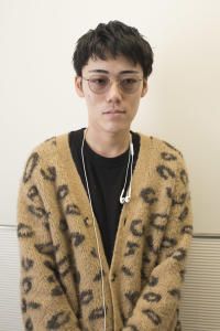 前髪を下ろしたベリーショート - GIRL掲載