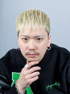 長めクロップストレートショート - ヒロ銀座BARBER SHOP 秋葉原店掲載