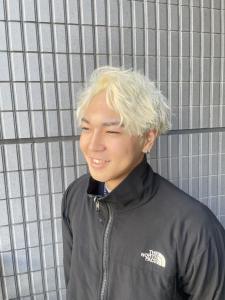 ホワイトブロンド/アップバング/マッシュ/メンズカット - FACE。石川町掲載