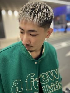 スキンフェード×ホワイトカラー　梅田　大阪　バーバー　理容室