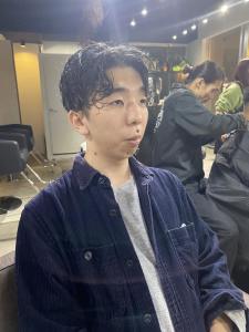  ハイライト マッシュパーマ ウルフ アッシュブラック - ARCANA 明治神宮前 表参道 原宿掲載