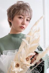 ホワイトミルクティーベージュ - Hair make powder天王寺寺田町店掲載
