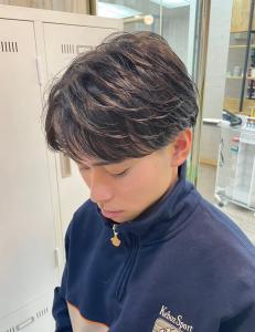 メンズカットハイライトマッシュナチュラルパーマブラック渋谷 - N° anfeel 渋谷掲載