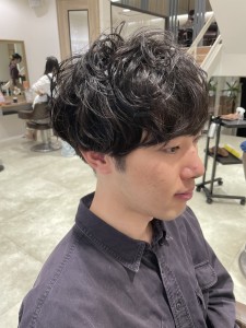 三軒茶屋_メンズ_ショート_ビジネス_ニュアンスパーマ_黒髪 - HAIR & MAKE EARTH 三軒茶屋店掲載