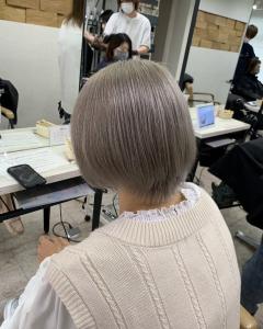 ミルクティーグレージュショートボブ10代20代30代所沢 - agir hair 所沢 【アジールヘア】 所沢プロペ通り店掲載