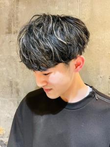 マッシュショート　メッシュカラー　スパイラルパーマ　爽やか - MEN'S SALON alfRed 平針店掲載