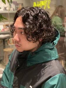 センターパート　束感　ツーブロック　ツイストスパイラルパーマ - Men's Salon bloc掲載
