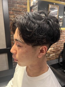 無造作パーマ - メンズ専門理容室 BroTokyo BARBERSHOP 銀座店掲載