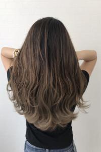 ミルクティーベージュロングレイヤー10代20代30代所沢 - agir hair 所沢 【アジールヘア】 所沢プロペ通り店掲載