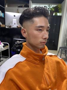 ハイライト マッシュパーマ ウルフ アッシュブラック - ARCANA 明治神宮前 表参道 原宿掲載