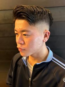 サイドパート　スキンフェード　アップバング - THIS IS BARBER 2nd掲載