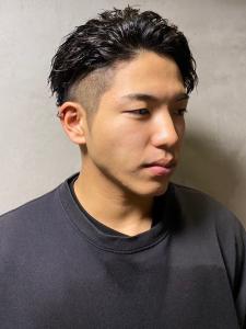 アップバング　ツイストパーマ　ツーブロック - 完全個室 THIS IS BARBER 3rd掲載