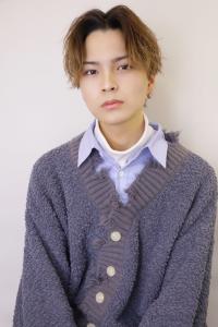 ツイストスパイラル波打ちスパイラルセンターパート刈り上げ束感 - メンズヘア整形サロン GOALD 京都掲載