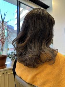 抜けたブリーチ部分の補正 - hair&make imus MADOMOAZEL掲載