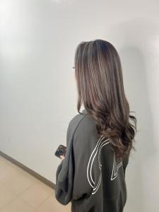 地毛でも人気！ハイライトスタイル - Bulansis Hair掲載