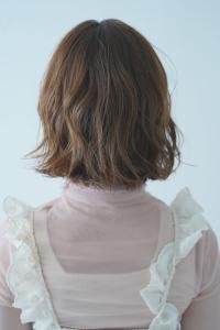 ボブ×グレージュ×波ウェーブ - Van Council八尾店ミルボン認定髪質改善サロン掲載