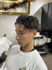 ハイライト マッシュパーマ ウルフ アッシュブラック - ARCANA 明治神宮前 表参道 原宿掲載