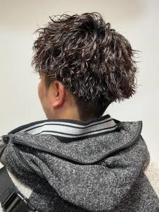 刈り上げ　強めツイストスパイラルパーマ　束感　マッシュ - MEN'S SALON alfRed 瑞穂店掲載