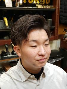ツーブロ×ゆるパーマ - メンズ専門理容室 BroTokyo BARBERSHOP 銀座店掲載