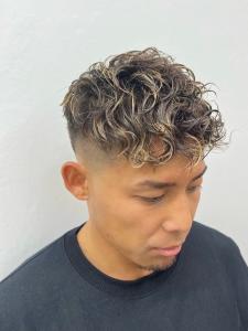 スペインカールフェード - HIRO GINZA BARBER SHOP 横浜掲載