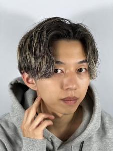 メッシュ緩パーマセンターパート - ヒロ銀座BARBER SHOP 秋葉原店掲載
