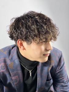 ツイストスパイラルパーマ - ヒロ銀座ヘアーサロン神田店掲載
