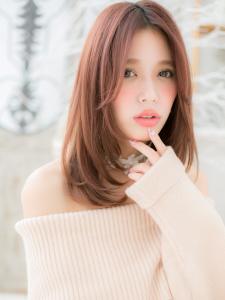 大人可愛いセンターパート小顔ピンクブラウン　ニュアンスカラー - mod's hair【モッズヘア】越谷/越谷西口店掲載
