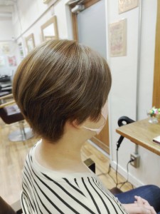 【脱白髪染め】ショート - hair studio Romeo掲載
