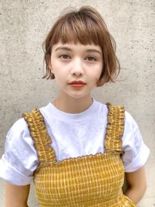 動きのあるお洒落ボブスタイル　ベージュブラウンカラー - PREGO掲載