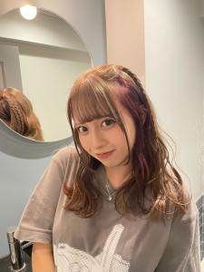 黒髪グレーベージュレイヤーロング前髪パーマ アッシュブラック - ARCANA 明治神宮前 表参道 原宿掲載