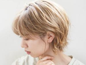 ハイトーンベージュ◇美髪◇まるみショート - Lukia掲載