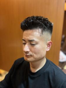 濡れパンショートスキンフェード - ヘアーモードキクチ 銀座店掲載