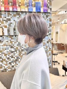 ケアブリーチ1回ラベンダーグレージュハンサムショートボブ束感 - Neolive aim 横浜店掲載