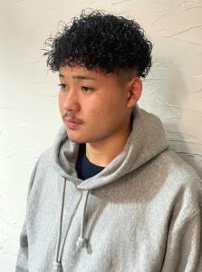 ツーブロック黒髪　ソフトツイスト　刈り上げショート - THIS IS BARBER 2nd掲載