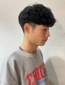 カジュアルパーマ　刈り上げ　ツーブロック　スペインパーマ - THIS IS BARBER 2nd掲載