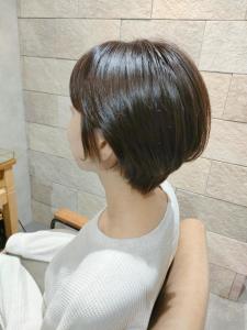 スタイリング楽な丸みショート - 半個室型美容室 Sourire 姪浜店掲載